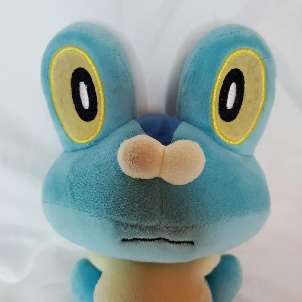 Pokemon Center Original‎ Froakie Nintendo Plush 7